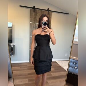 BCBG MAXAZRIA AURELIA RUFFLE  TIERED STRAPLESS DRESS SIZE 04